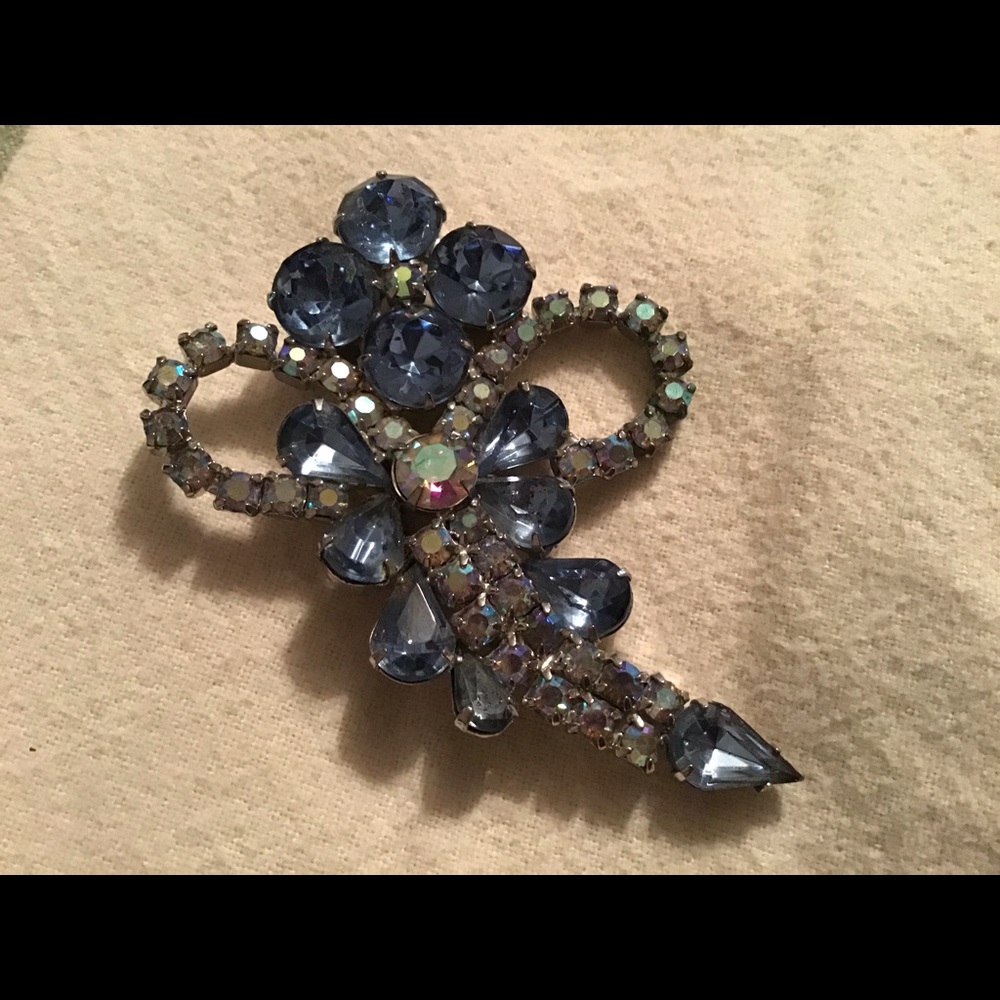 Vintage Rhinestone Brooch